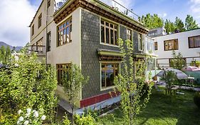 Rainbow Holiday Home